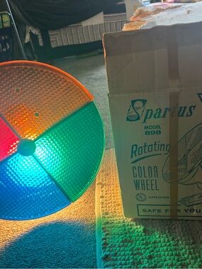 Spartus Rotating Color Wheel - Multi-Color Display